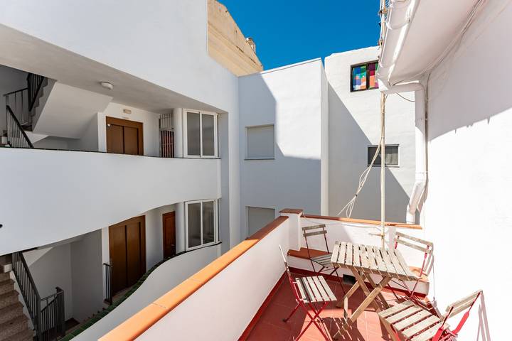 Appartement entier, Appartement 'Beachside Centre 6pax' avec terrasse privée, Wi-Fi et climatisation in Fuengirola Centre, Fuengirola