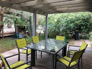 Gîte pour 11 personnes, avec vue ainsi que jardin et terrasse, animaux acceptés dans Plage Piqueyrot