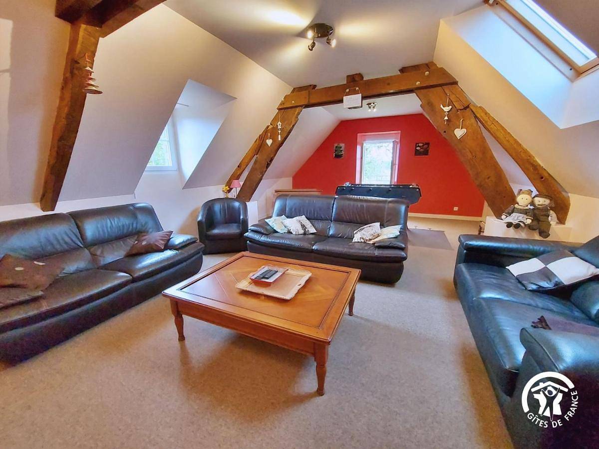 Holiday Home (8 Adults) in Saint-Mars-sur-Colmont, Mayenne