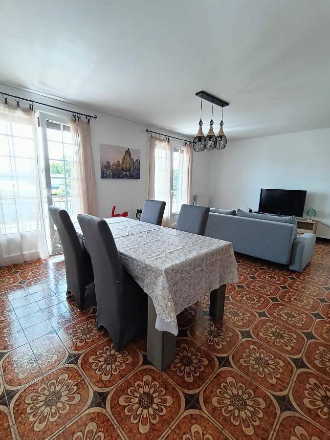 Appartement de vacances pour 6 personnes, avec balcon et vue