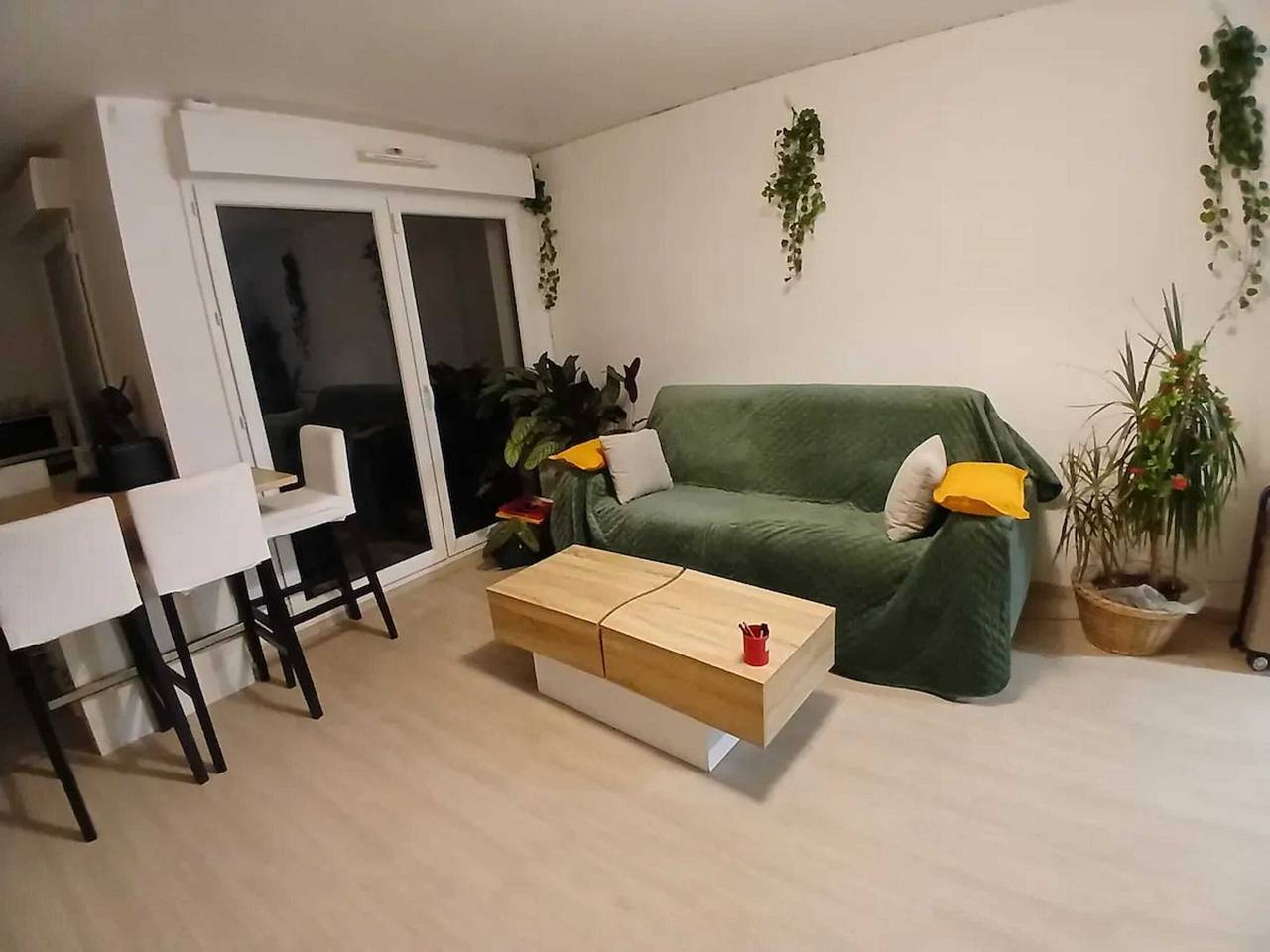 Ganze Wohnung, Gemütliche Wohnung in Caen mit Terrasse und Garten in Caen, Caen und Umgebung