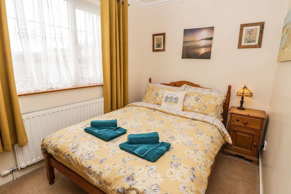 Park View, pet friendly, country holiday cottage in Filey in Filey, North Yorkshire