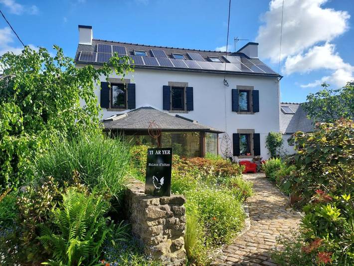 Cottage pour 2 personnes, avec vue et jardin à Milizac