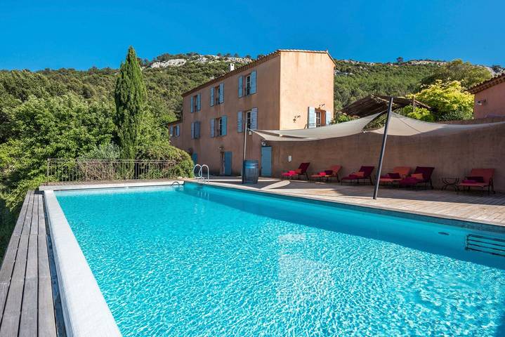 Location de vacances pour 14 personnes, avec terrasse et jardin à Trets - 3