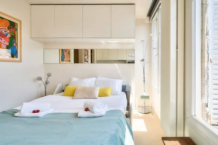 Ganze Wohnung, Ferienwohnung für 2 Personen mit Garten in Eiffelturm, Paris
