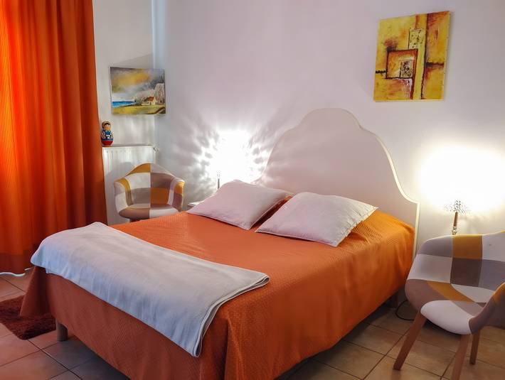 Chambre d’hôte pour 2 personnes, avec jardin et bassin pour enfant, animaux acceptés