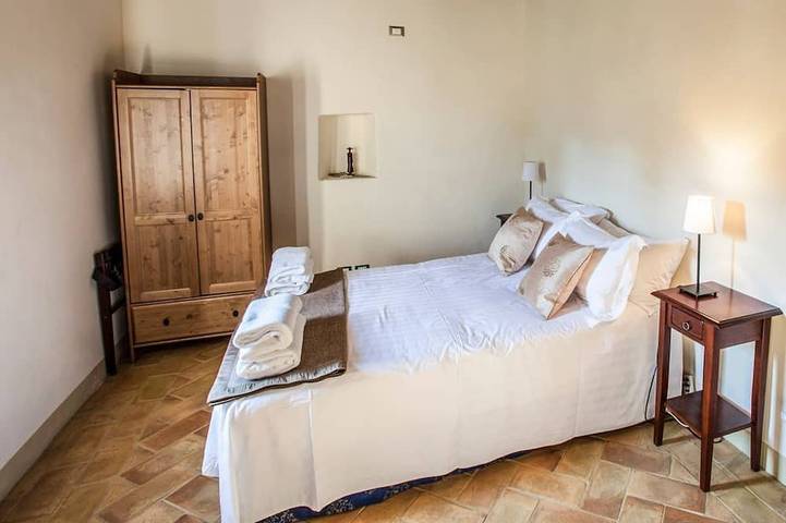 Villa Condotti - Cinco Habitaciones Villa, Capacidad 12 in Montone (Italia), Valtiberina