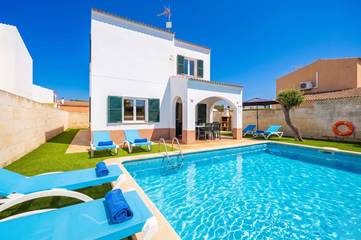 Villa in Ciutadella, Coast of Menorca für 6 