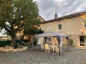 Gîte pour 6 personnes, avec jardin et terrasse dans le Tarn