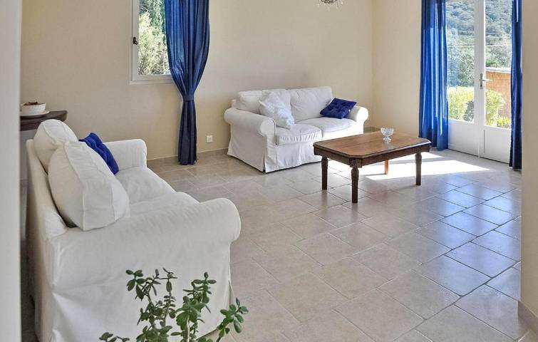 Location de vacances pour 6 personnes, avec Piscine à Valliguières - 3