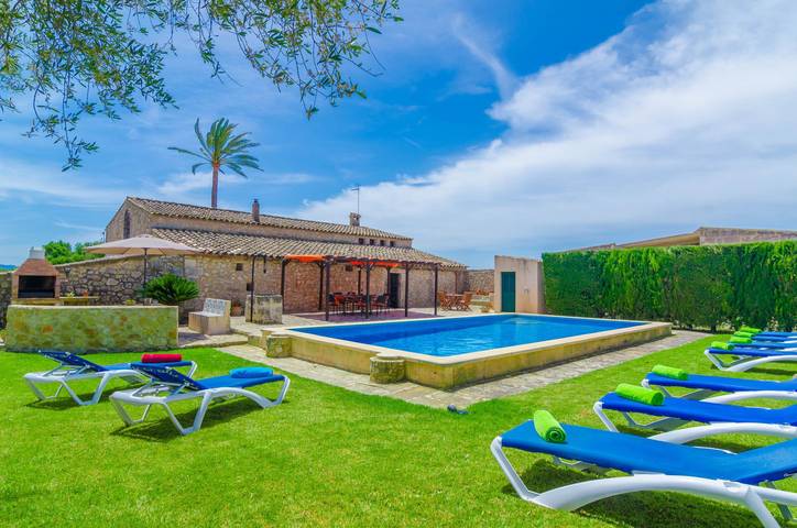 Finca für 8 Personen, mit Terrasse auf Mallorca Inselmitte