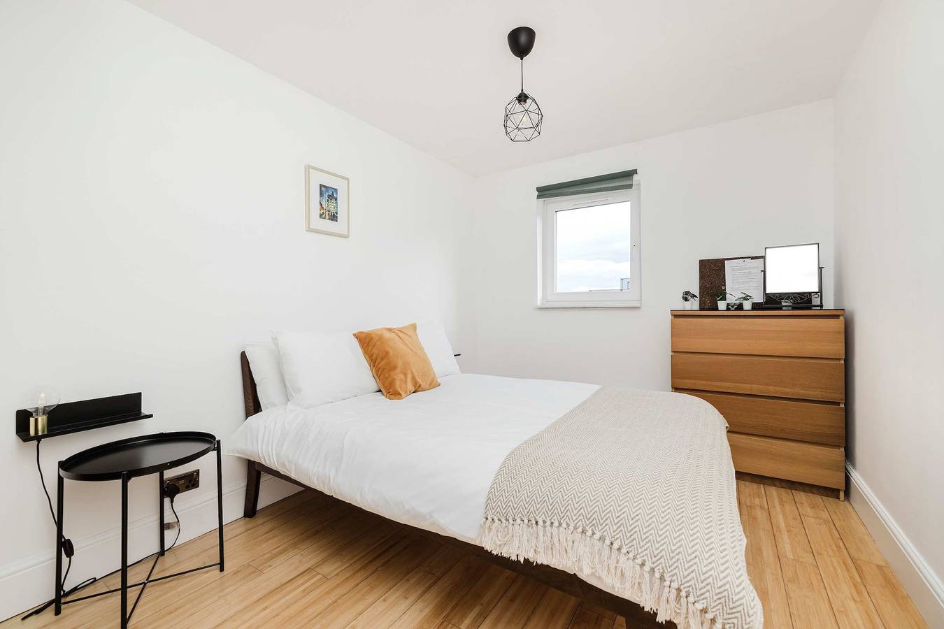 Entire apartment, Welcoming Flat near Park in Leith, Edinburgh