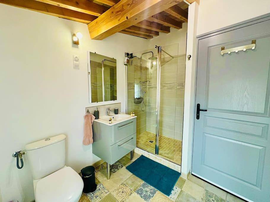 Appartement entier, One-Bedroom Apartment in Istres, Côte méditerranéenne (France)