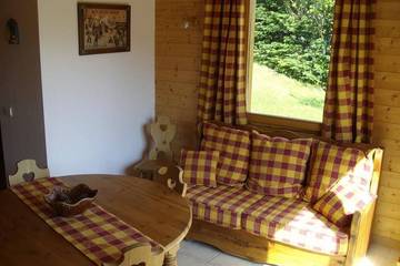 Gîte pour 6 personnes, avec terrasse à Jarsy