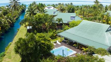 Villa pour 8 personnes, avec jardin ainsi que piscine et terrasse dans Mo'orea