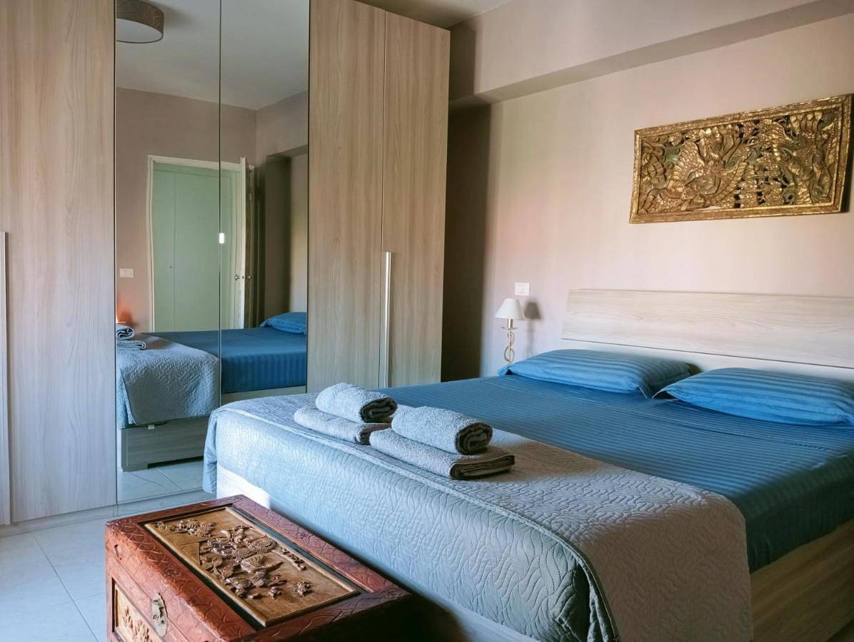 Appartamento intero, One-Bedroom Apartment with Sea View and Terrace in Rosignano Solvay, Rosignano Marittimo