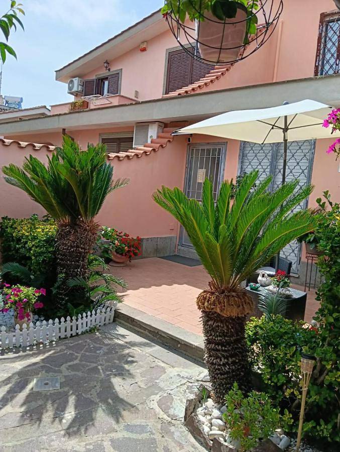 Chambre d’hôte pour 4 personnes, avec terrasse, animaux acceptés à Fiumicino - 2