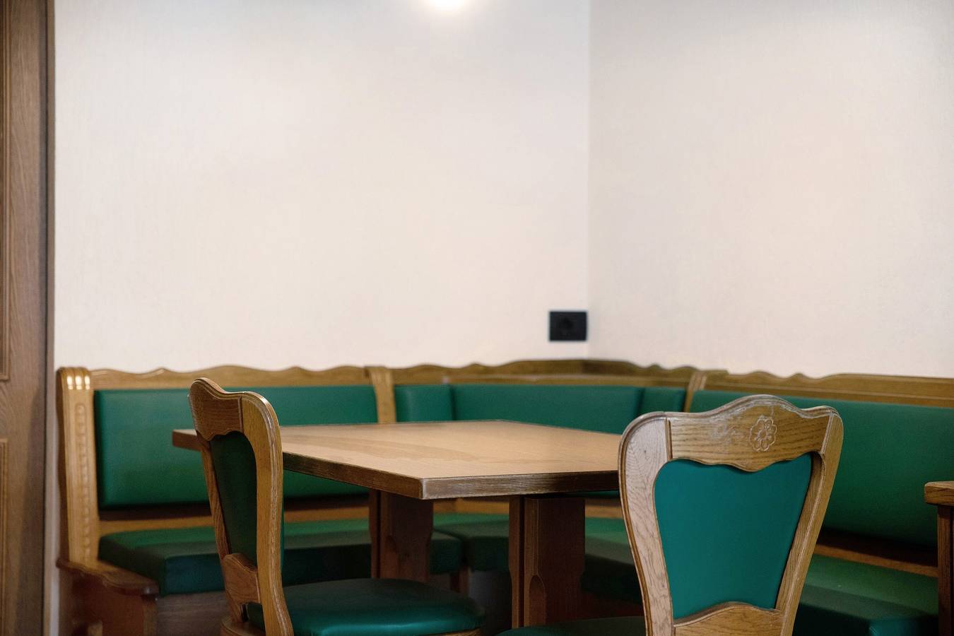 Entire apartment, Holiday Apartment "Casa San Marco n 4" with Mountain View, Balcony & Wi-Fi in Livigno (Town), Livigno