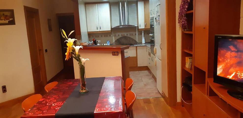 Ferienwohnung für 4 Personen, mit Balkon und Ausblick - 1
