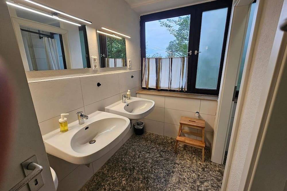 Ganze Wohnung, Doppelzimmer für 2 Gäste mit 15m² in Gomadingen (297578) in Gomadingen, Neckar-Alb