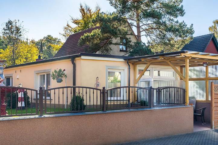 Bungalow für 4 Personen, mit Terrasse