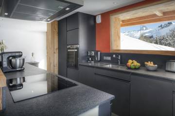 Holiday Rental for 14 People in Col De La Colombiere, Le Grand-Bornand, Photo 4