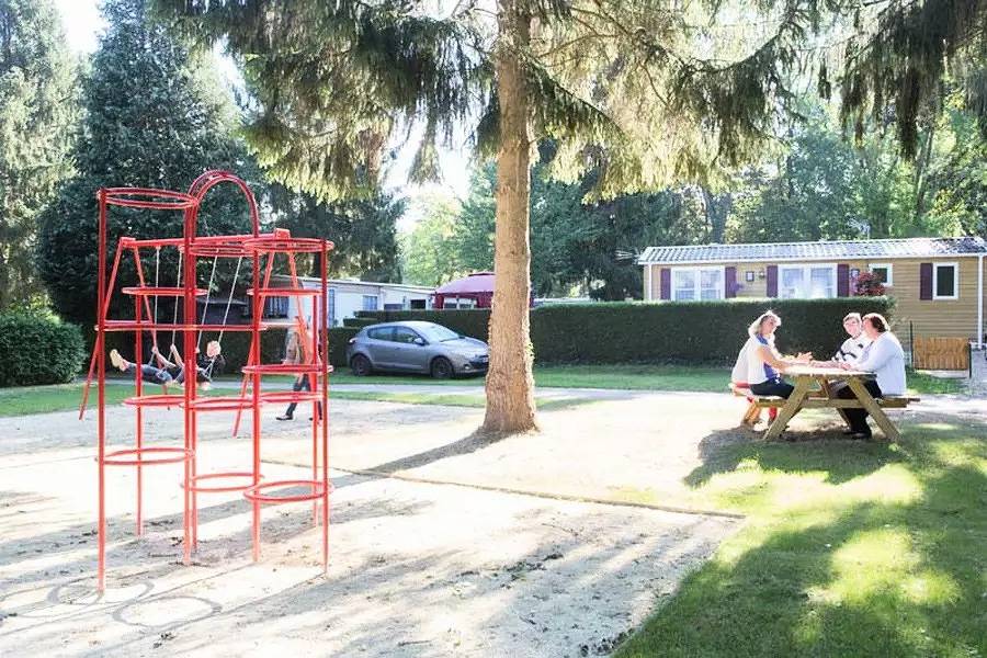 Mobil-home Cerfeuil 3 Pièces 6 Personnes Climatisé in Saint-Leu-d'Esserent, Oise