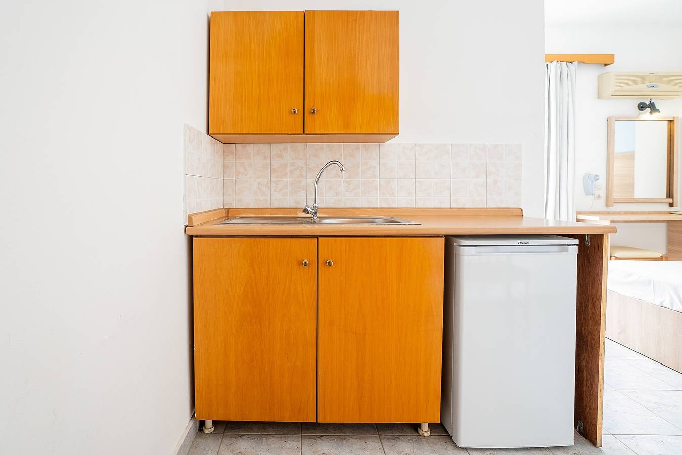 Appartement 'Sotirakis Standard Room 6' met bergzicht, Wifi en airconditioning, foto 8