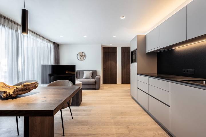 Entire apartment, Apartment "Villa Margareth Selva" with Mountain View, Balcony & Wi-Fi in Wolkenstein, Dolomiti Superski