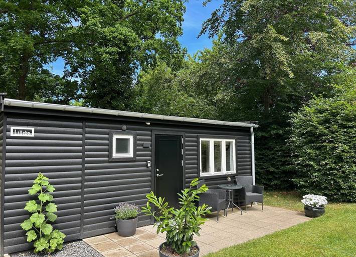 Gästehaus für 3 Personen, mit Balkon und Terrasse sowie Garten und Ausblick