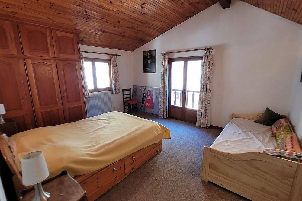 Appartement entier, Chalet familial confortable entre les stations de ski d'Isola 2000 et Auron in Isola, Région de Nice
