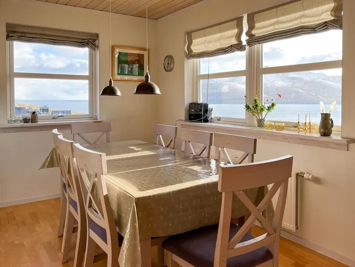 Holiday home for 7 people, with terrace and view - 1