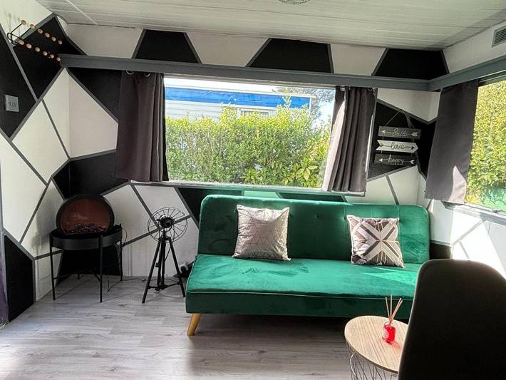 Camping pour 5 personnes, avec Terrasse et Jardin