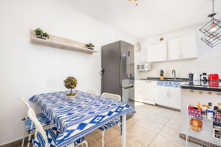 Modern Vakantiehuis "Casa Enriqueta" met Uitzicht op Zee, Tuin, Terrassen & Zwembad in Playa de Muro, Muro