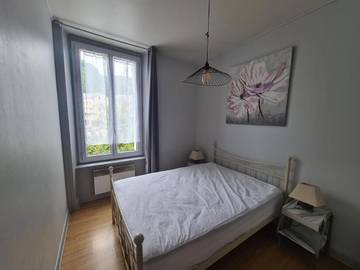 Gîte pour 4 personnes, avec vue et terrasse à Bort-les-Orgues