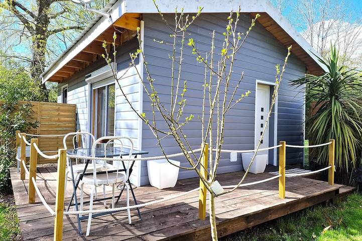 Location de vacances pour 2 personnes, avec Jacuzzi et Terrasse ainsi que Jardin et Piscine à Mios - 4