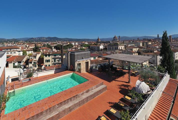 Hotel für 4 Personen, mit Terrasse und Pool sowie Sauna und Ausblick