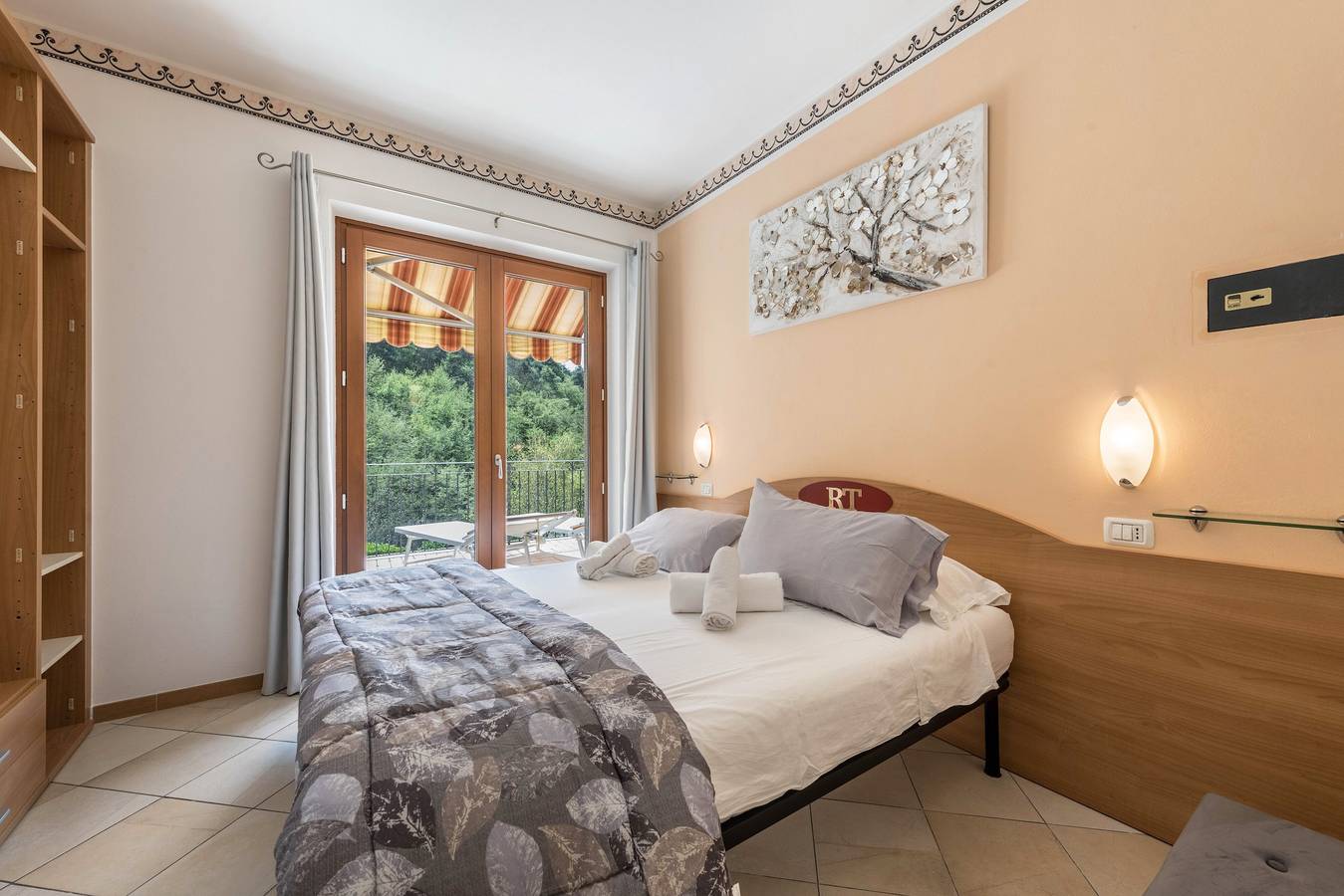 Appartement entier, Bel appartement "Résidence Tatiana A3" avec piscine, terrasse in Tremosine, Montagnes autour du lac de Garde