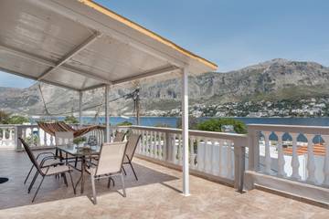 Gîte pour 3 personnes, avec balcon dans Kalymnos