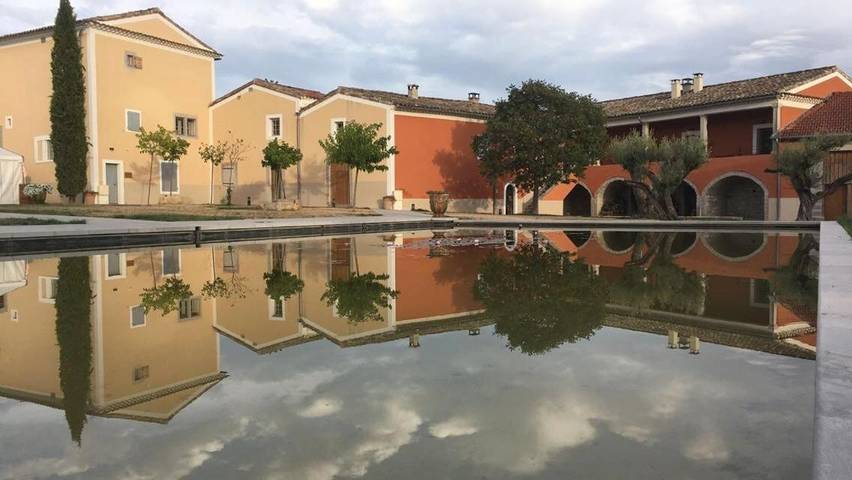 Gîte pour 8 personnes, avec terrasse ainsi que jardin et piscine à Conqueyrac - 4