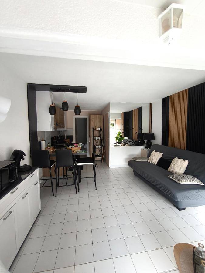 Appartement entier, Apartment with Garden View in Mazirat, Région de Montluçon