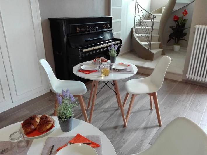B&b per 4 persone, con Balcone e Idromassaggio nonché Terrazza e Giardino a Comune di Cannobio