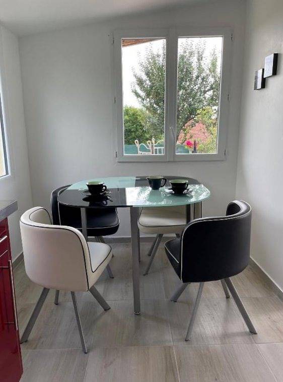 Gîte pour 4 personnes, avec Terrasse et Jardin à Le Bois-Hellain - 2