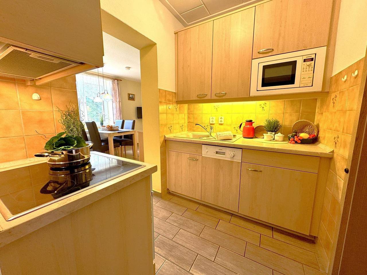 Ganze Wohnung, Komfortables Bauernhaus-Apartment mit Terrasse und Garten in Niehagen, Ahrenshoop