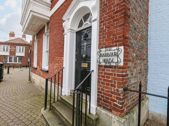 Apartamento entero, Embassy in Weymouth (desambiguación), Dorset