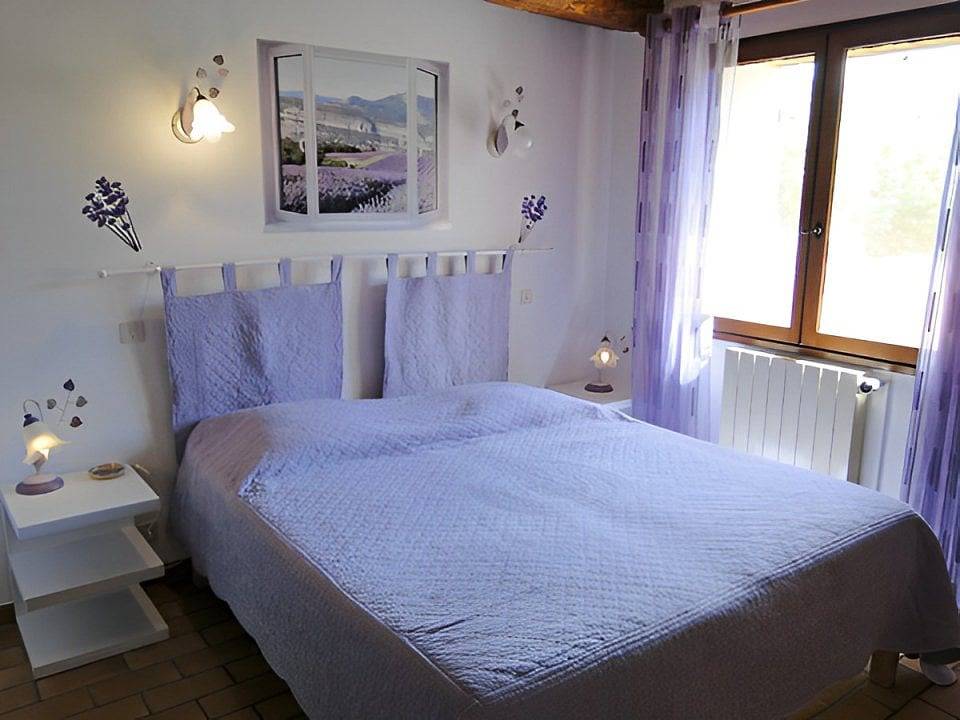 Ferme de l'Ayguemarse - Chambre Lavande in Bénivay-Ollon, Région de nyons
