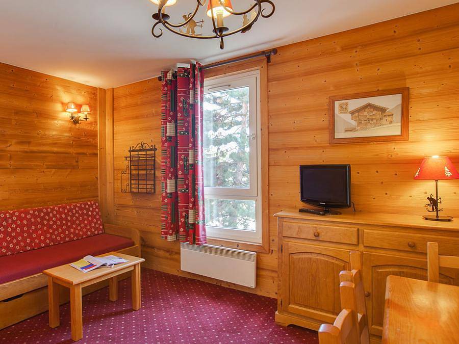 Résidence Champamé - Vacancéole - Studio 3 personnes - Studio avec coin nuit 3 personnes in Mont-de-Lans, Les Deux Alpes