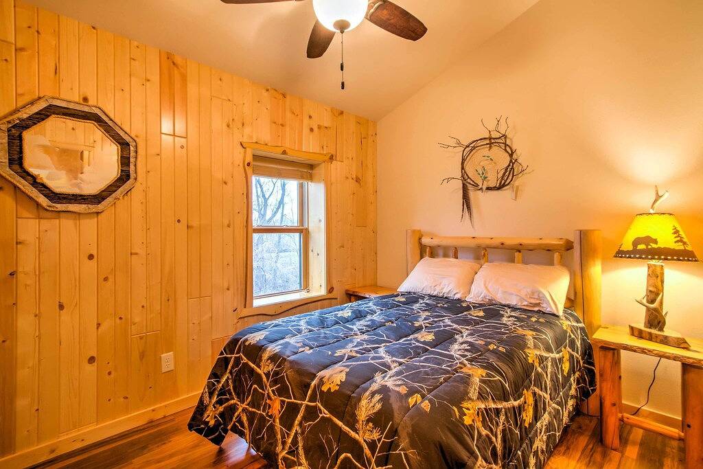 Gemütliche Ferryville Hütte mit Veranda in der Nähe von Angeln! in Crawford County (WI)