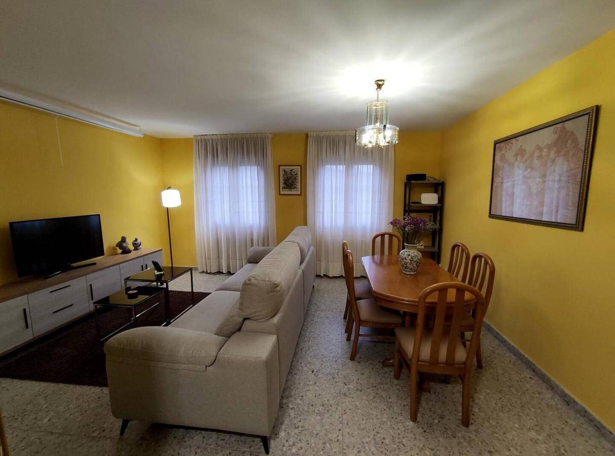 Five-Bedroom House in Vilaboa, Provincia de Pontevedra