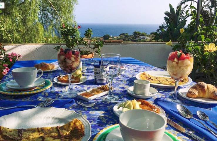 Location de vacances pour 2 personnes, avec jardin et terrasse à Ustica - 2